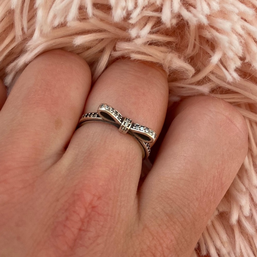 Pandora Bow Ring